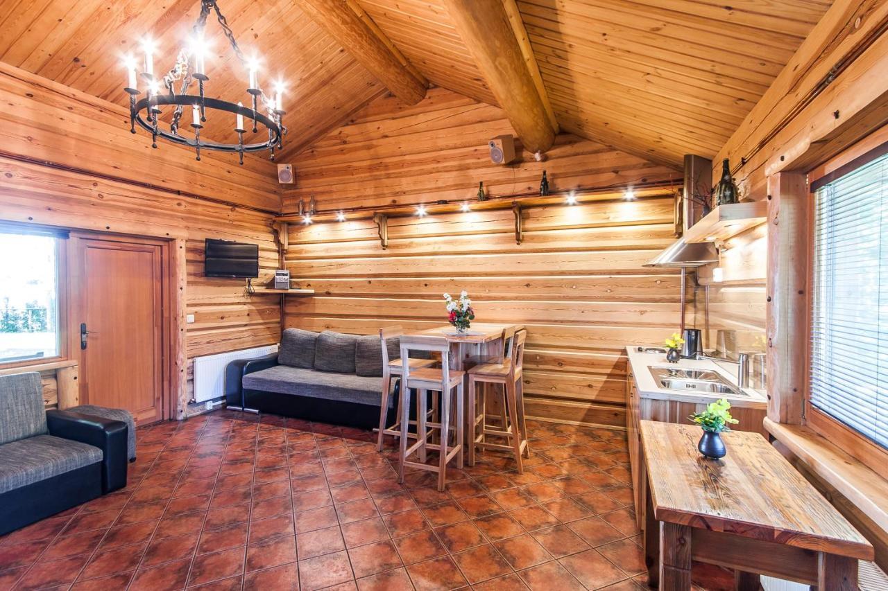 Hotel Laucu Akmens Skulte  Zimmer foto